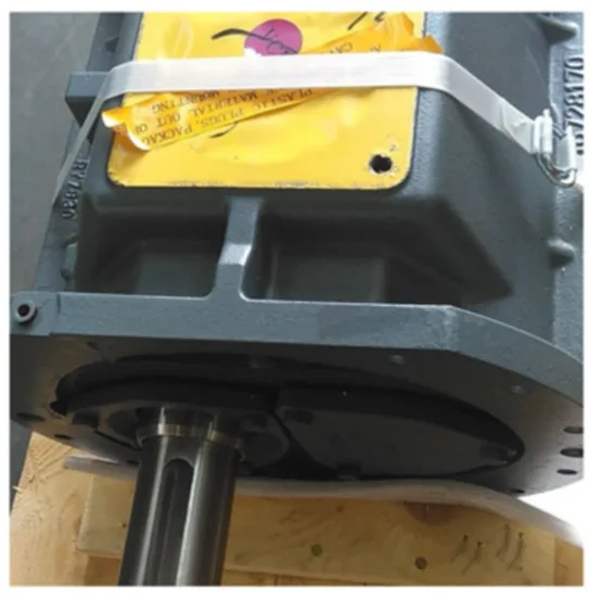 Atlas Copco 1303032080 S67 air compressor airend, view 01