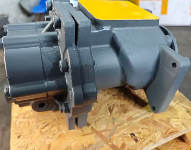 Atlas Copco 1616651281 O.I.S. K-27 air compressor airend, view 01