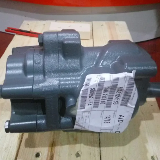 Atlas Copco 1616657583 O.I.S. F-05 / C55 air compressor airend, view 01