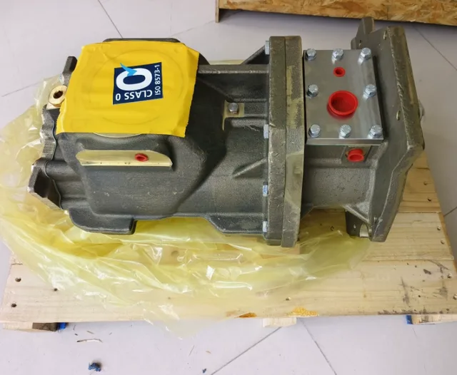 Atlas Copco 1616738781 C106 OMCO screw compressor element, view 03