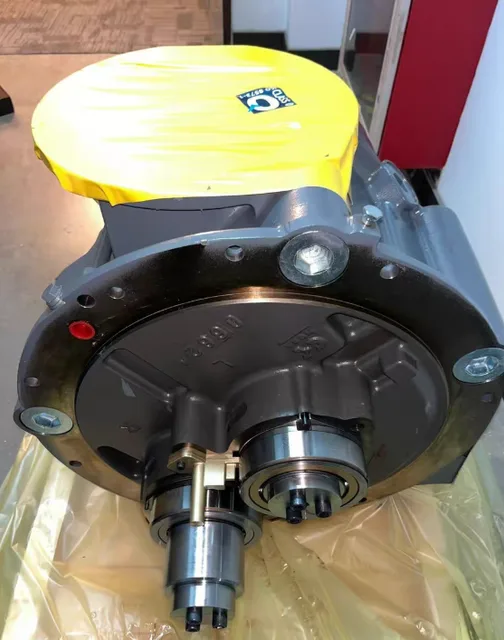 Atlas Copco 1616765180 OIS I-03 / C80 air compressor head, view 02
