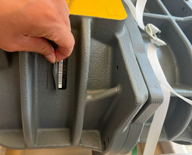 Atlas Copco Oil-injected Screw air end reference view for part number 1616761270, view-02