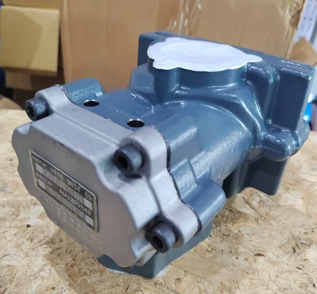 Atlas Copco Water-injected screw service-stage air end reference view for part number 1616724890, view-01