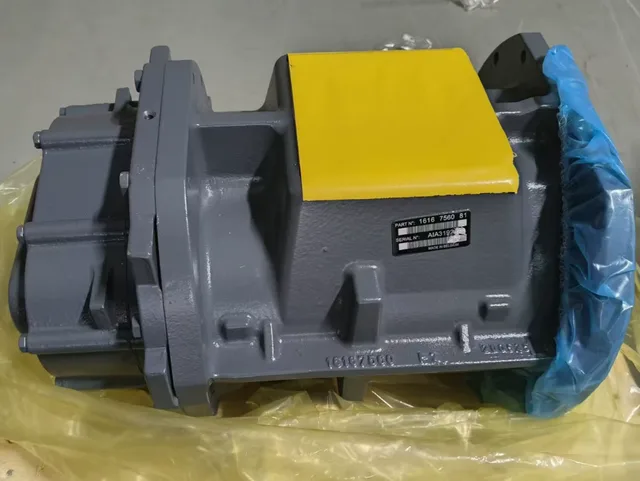 Atlas Copco Oil-injected Screw service air end reference view for part number 1616740990, view-01